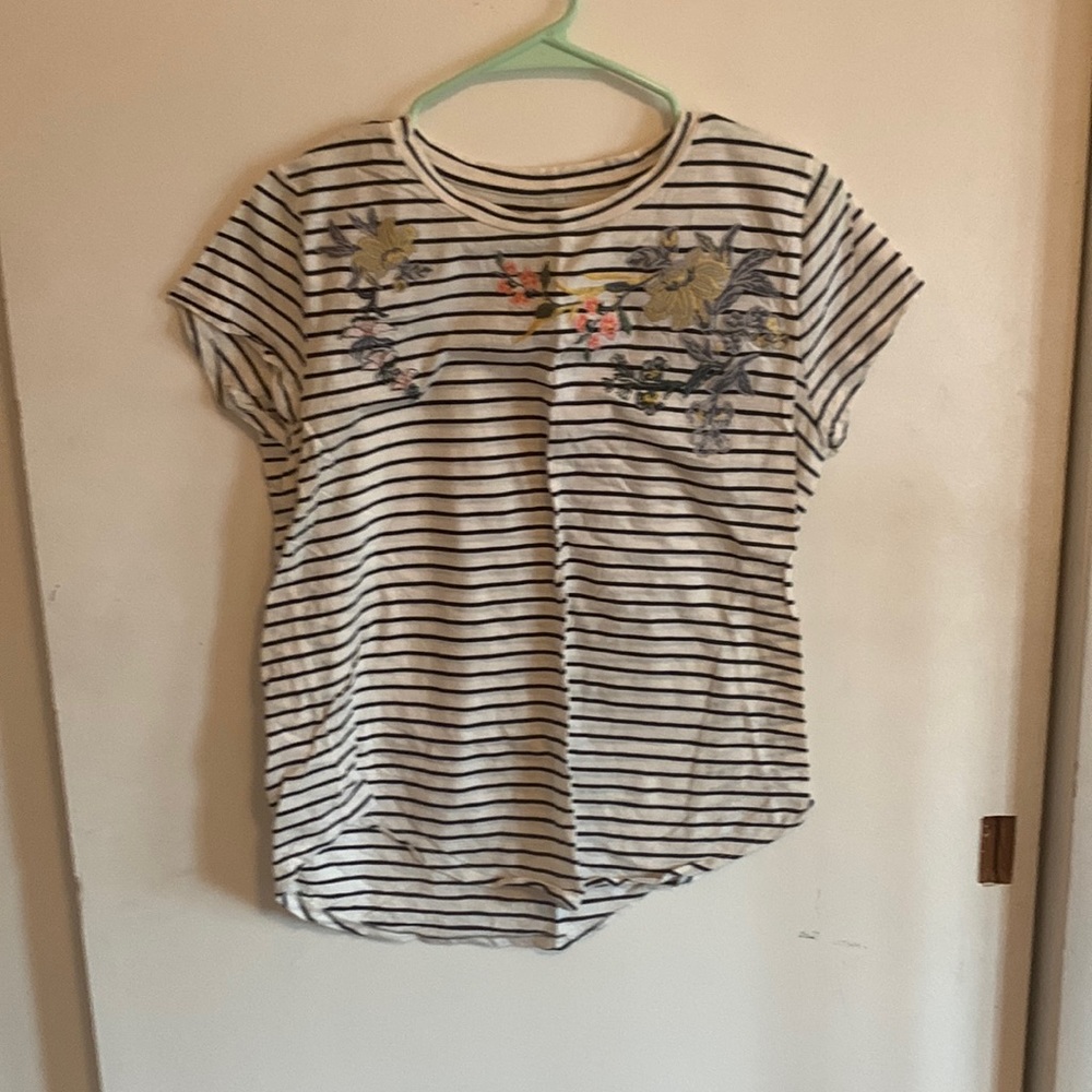 LOFT, size Medium, black and white striped tee with embroidery